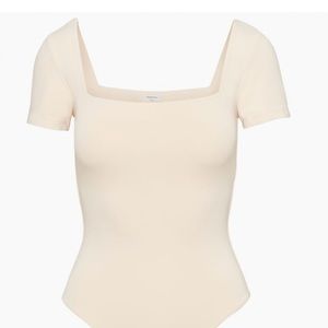 Aritzia Babaton Contour Shortsleeve Bodysuit